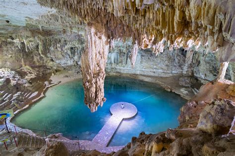 yucatan peninsula mexico underwater caves